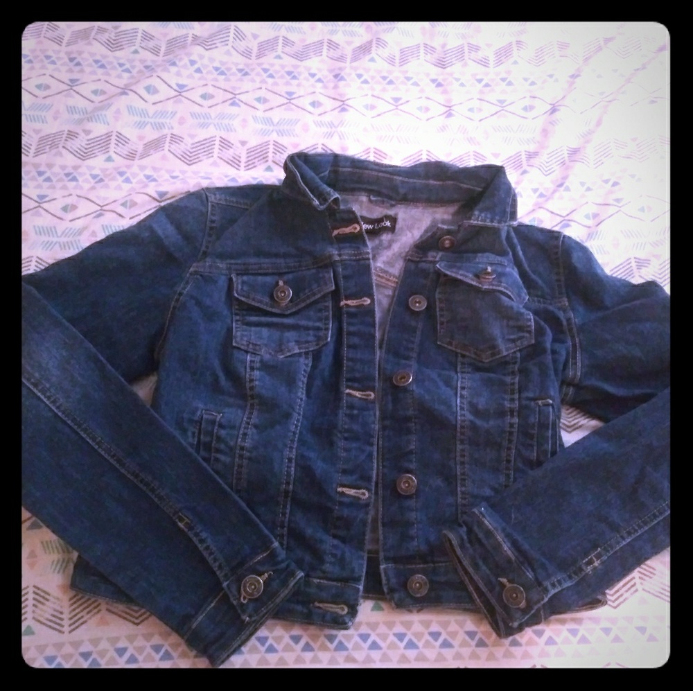 Short jean jacket